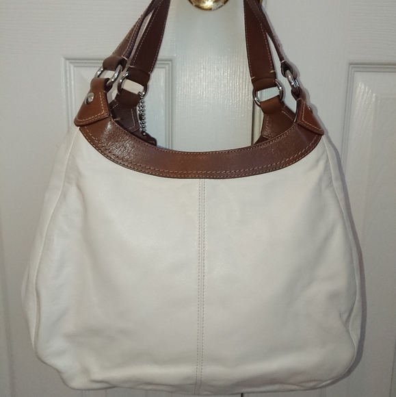 EUC Coach Soho Lynn Smooth Leather Hobo - Picture 2 of 9